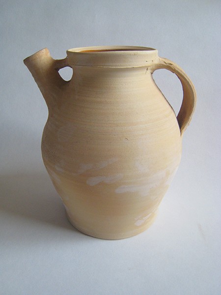 http://poteriedesgrandsbois.com/files/gimgs/th-27_CBT009-03-poterie-médiéval-des grands bois-cruches-cruche.jpg